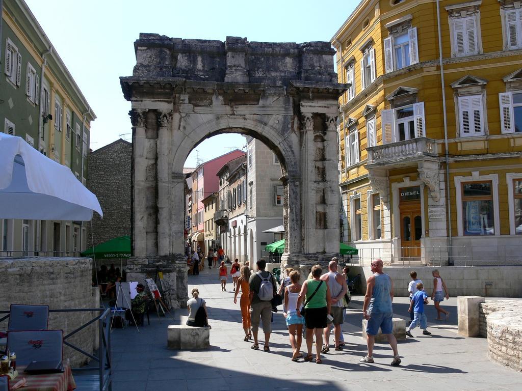 Apartments Manuela Pula Zewnętrze zdjęcie